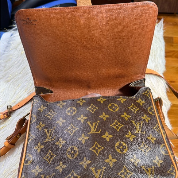Louis Vuitton GM Cartouchiere sling Crossbag bag only - Picture 10 of 16